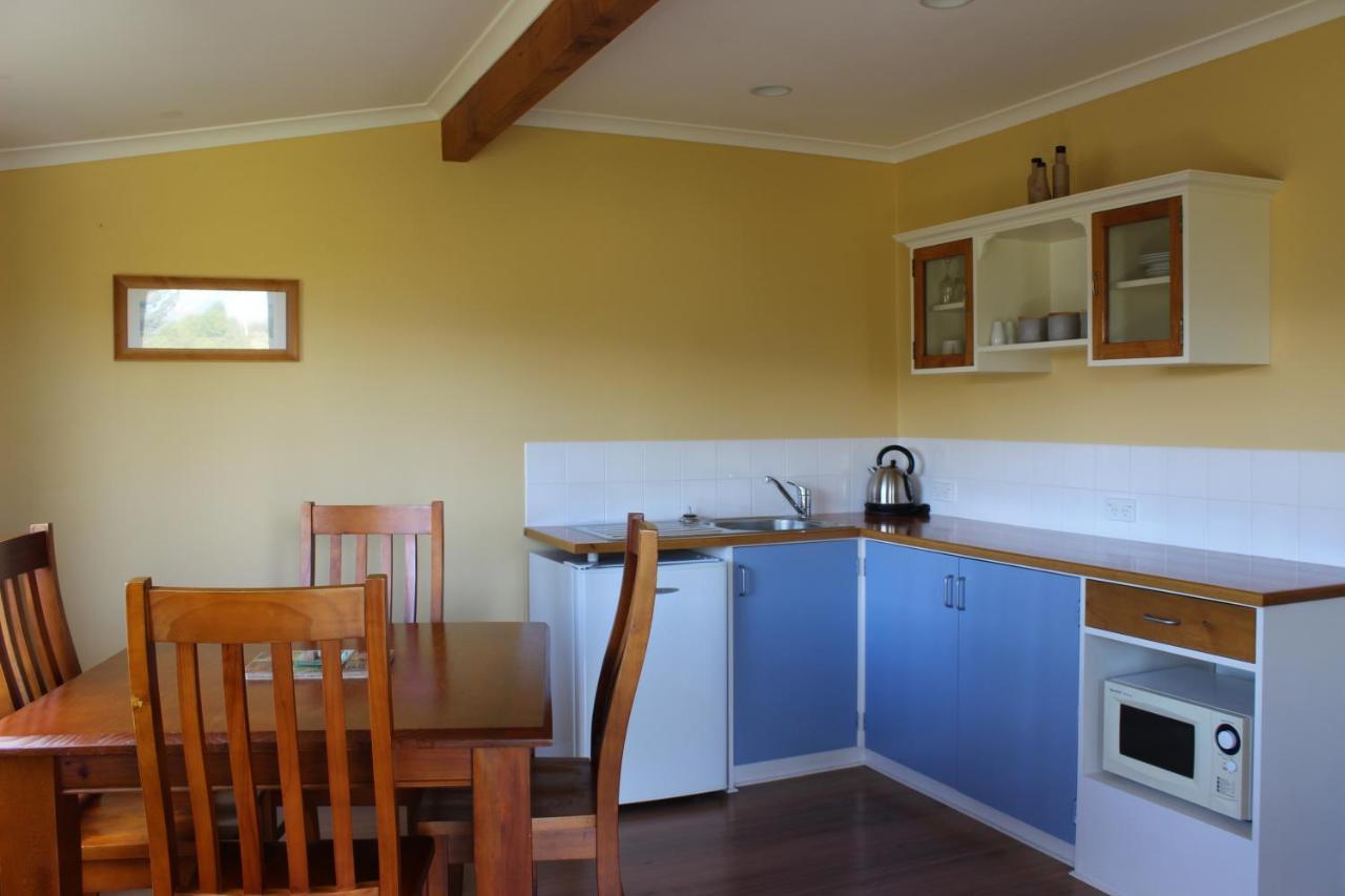 Blue Thistle Cottages Te Anau Exterior foto